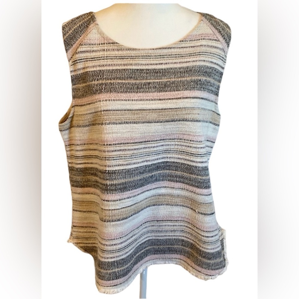 W5 Tweed Textured Sleeveless Top. Size XL. No material tag, heavier weight.